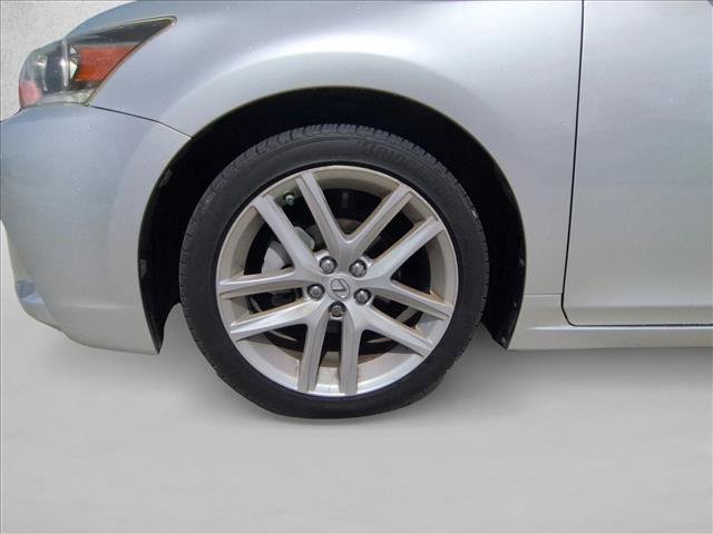 Used 2015 Lexus CT 200h FWD image 23