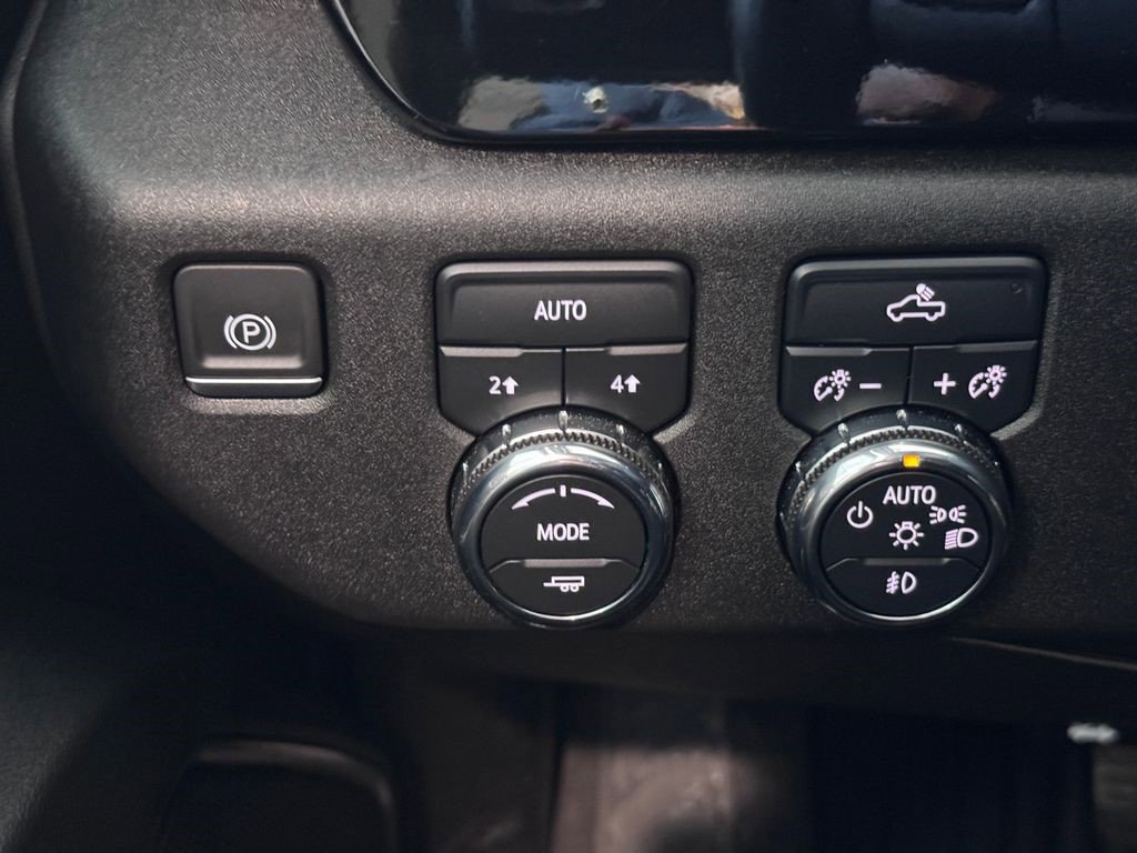 Certified 2023 GMC Sierra 1500 Elevation image 19