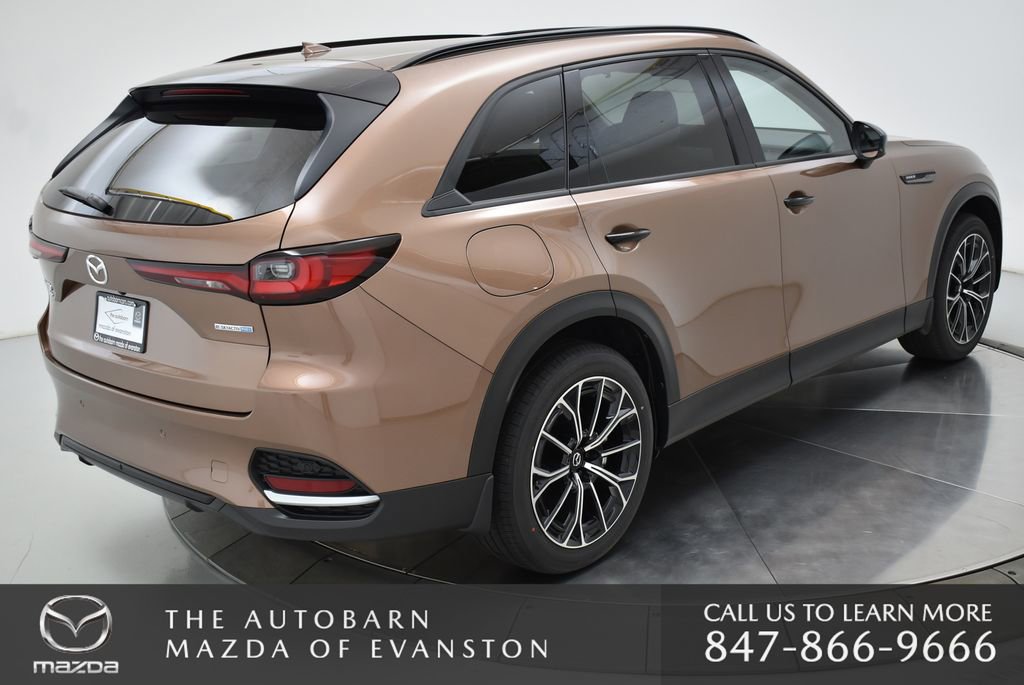 Used 2025 MAZDA CX-70 Plug-In Hybrid w/ Premium Pkg image 16