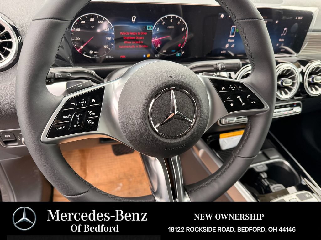 New 2026 Mercedes-Benz GLB 250 4MATIC image 10