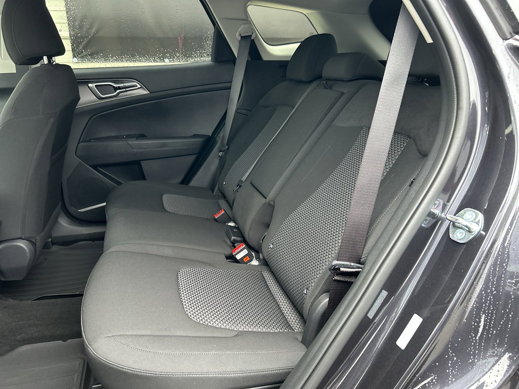 New 2026 Kia Sportage LX image 12
