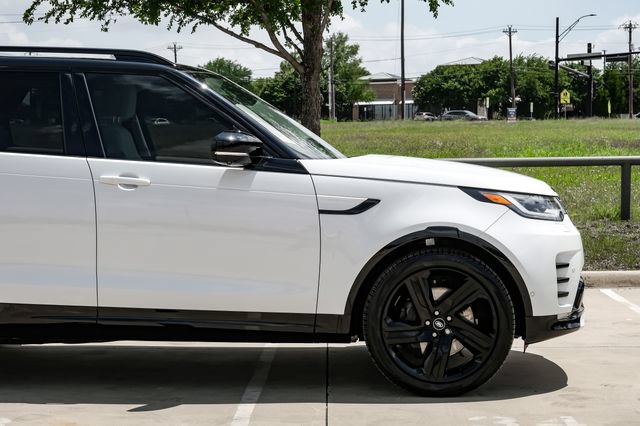Used 2025 Land Rover Discovery Dynamic SE AWD/4WD image 9