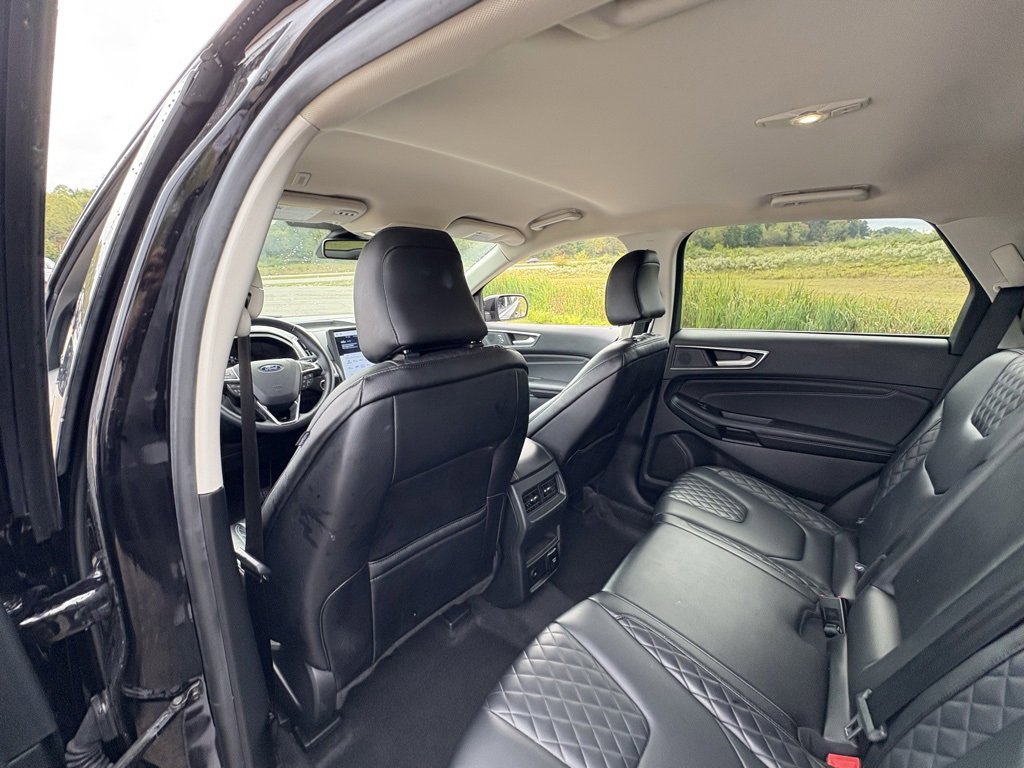 Used 2024 Ford Edge Titanium image 24
