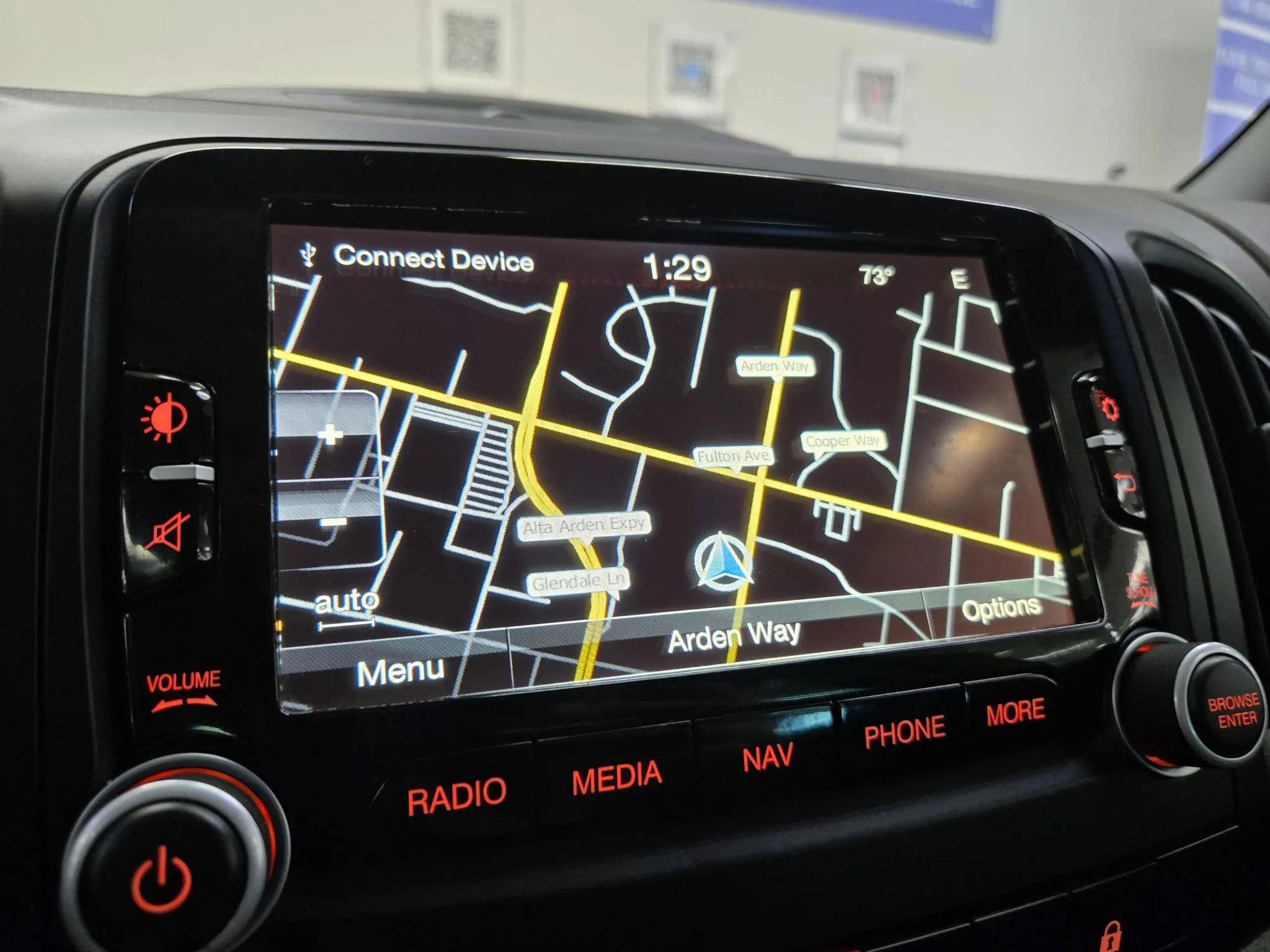 Used 2014 FIAT 500L Trekking w/ Popular Equipment Group image 32