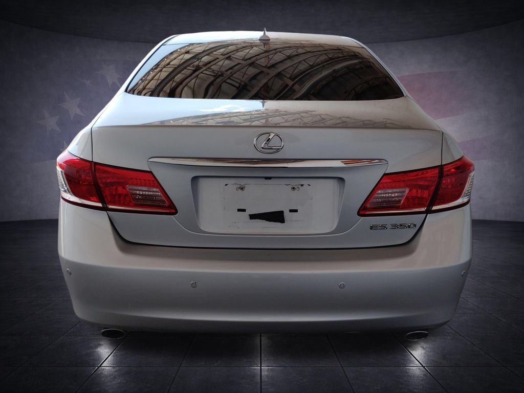 Used 2011 Lexus ES 350 w/ Preferred Accessory Package FWD image 4