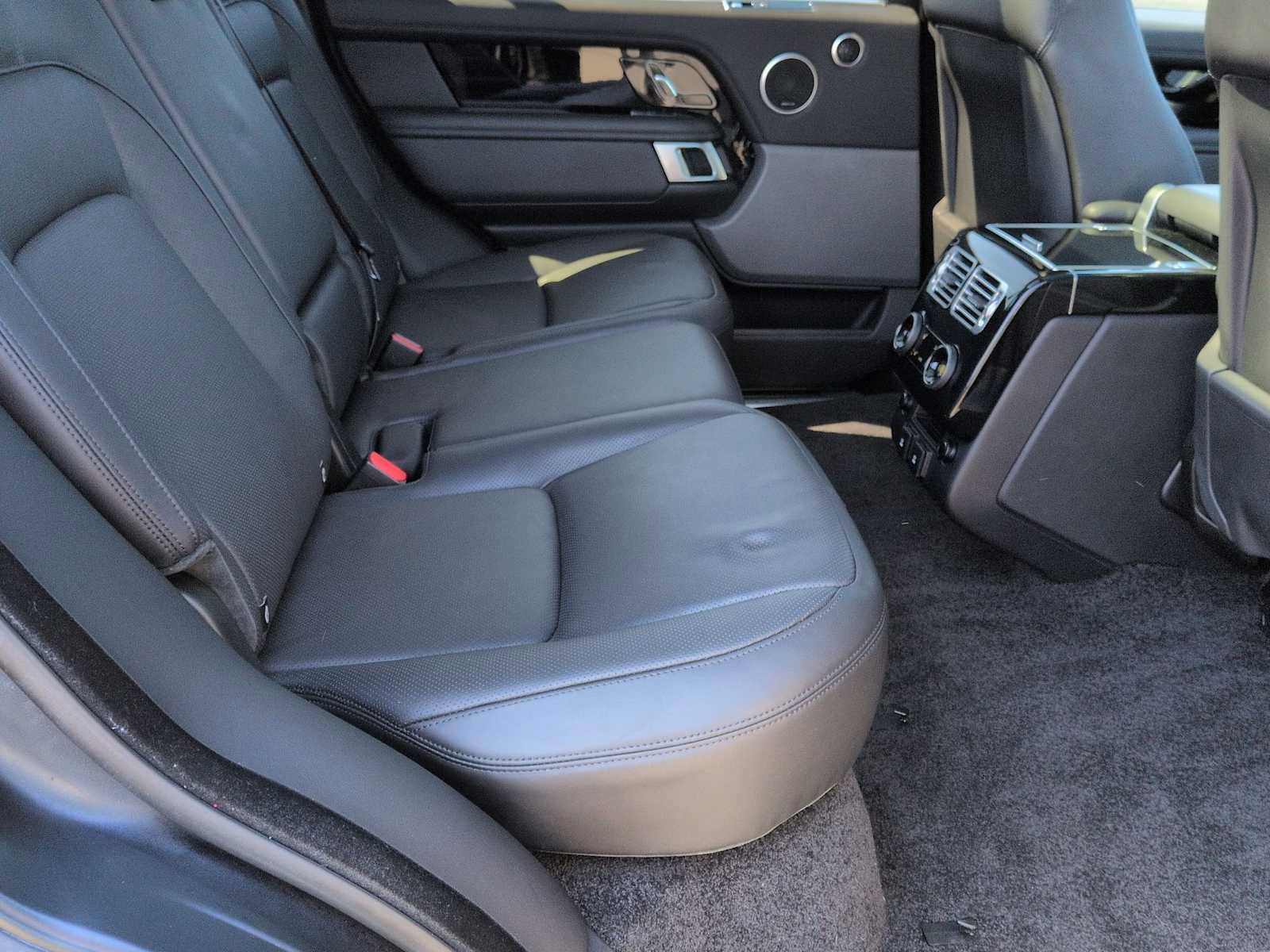 Used 2021 Land Rover Range Rover P525 Westminster Edition LWB image 22