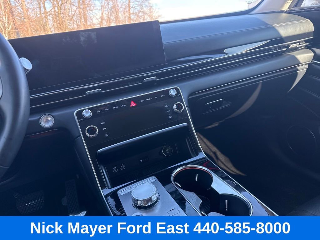 Used 2025 Genesis GV80 2.5T Standard image 11