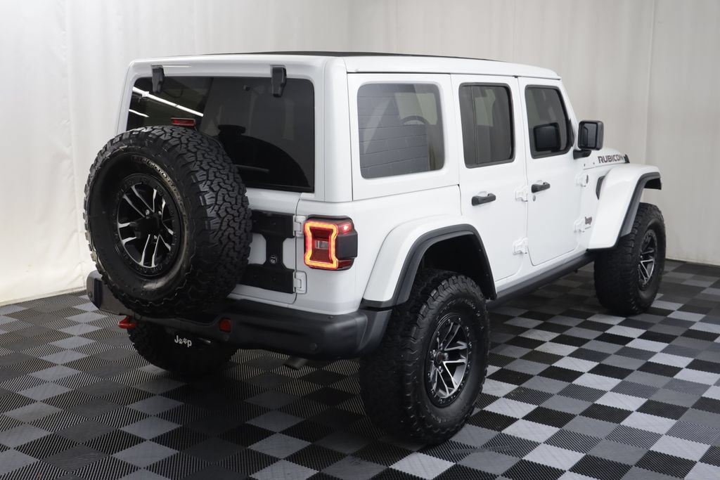 Used 2024 Jeep Wrangler Unlimited Rubicon AWD/4WD image 22