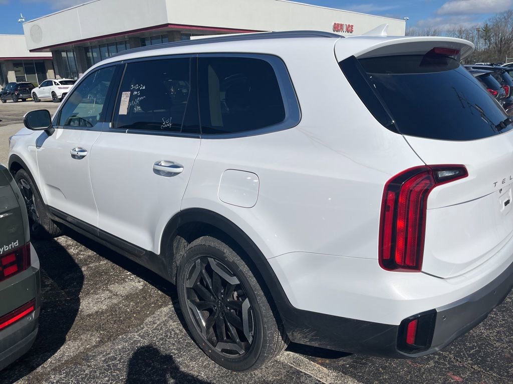 Used 2025 Kia Telluride S image 4