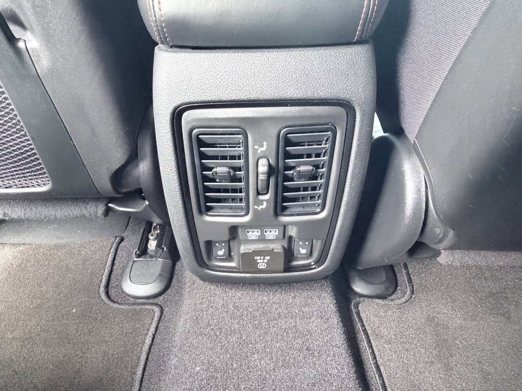 Used 2022 Dodge Durango R/T image 28