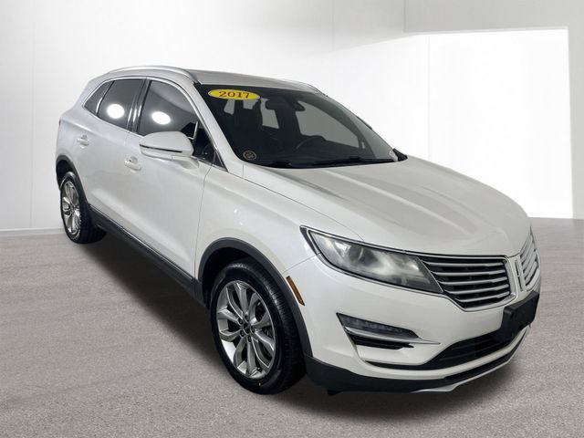 Used 2017 Lincoln MKC Select w/ Select Plus Package image 12