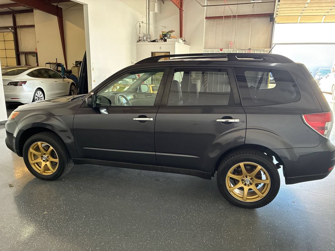 Used 2010 Subaru Forester 2.5X Premium AWD/4WD image 7