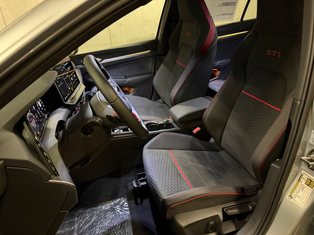 New 2026 Volkswagen GTI SE FWD image 11