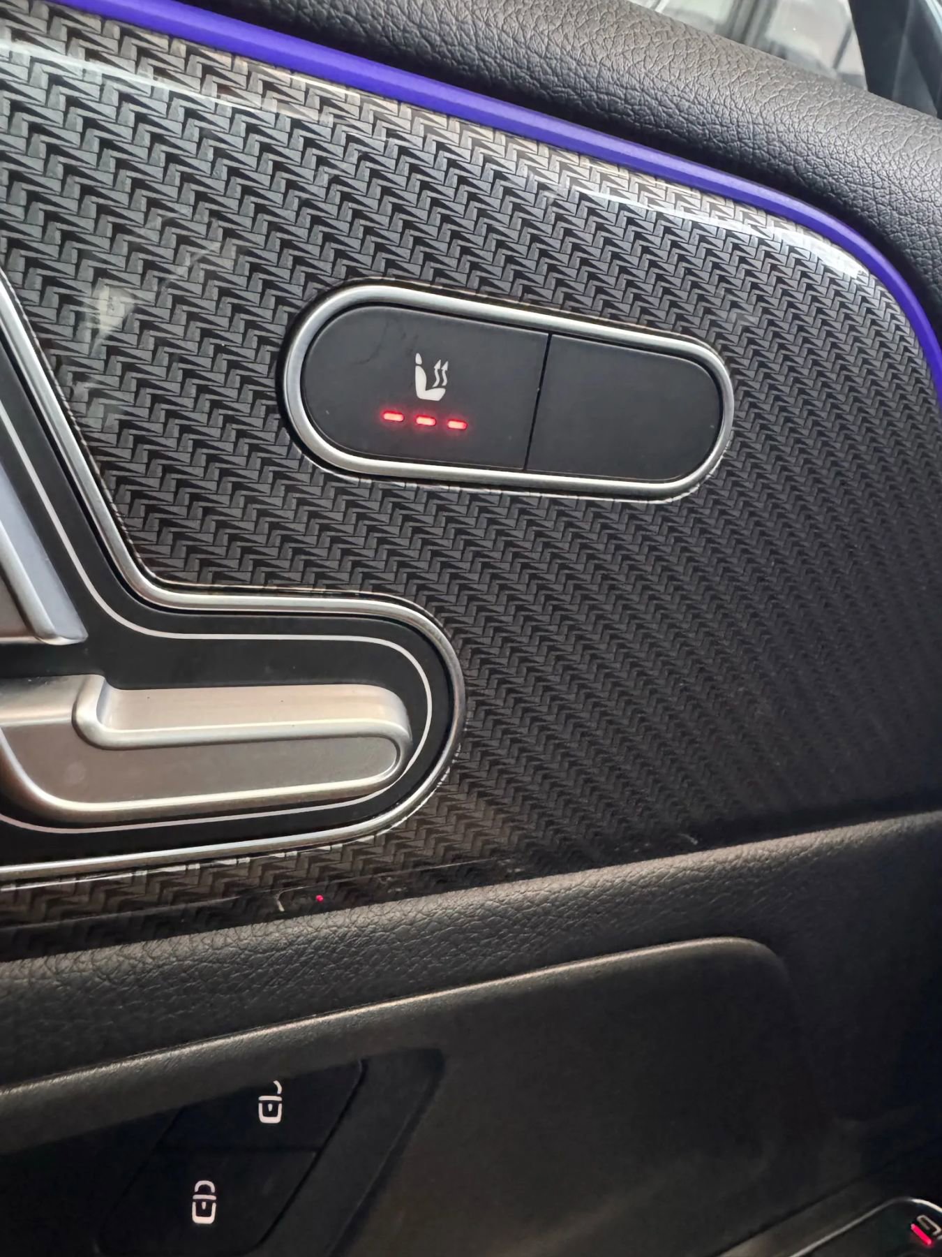 Used 2021 Mercedes-Benz GLB 35 AMG 4MATIC image 33