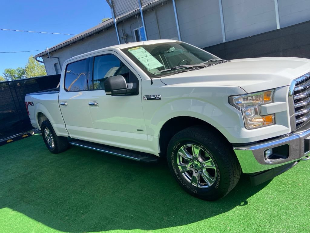 Used 2017 Ford F150 XLT w/ Equipment Group 301A Mid AWD/4WD image 3