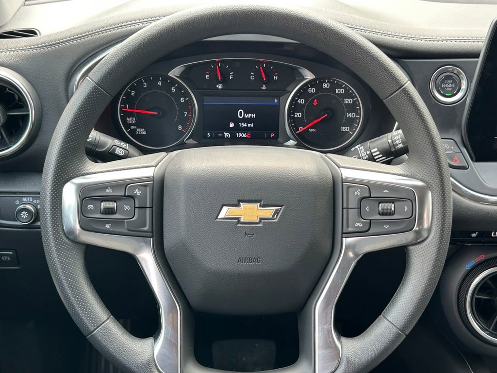 Used 2025 Chevrolet Blazer LT image 37