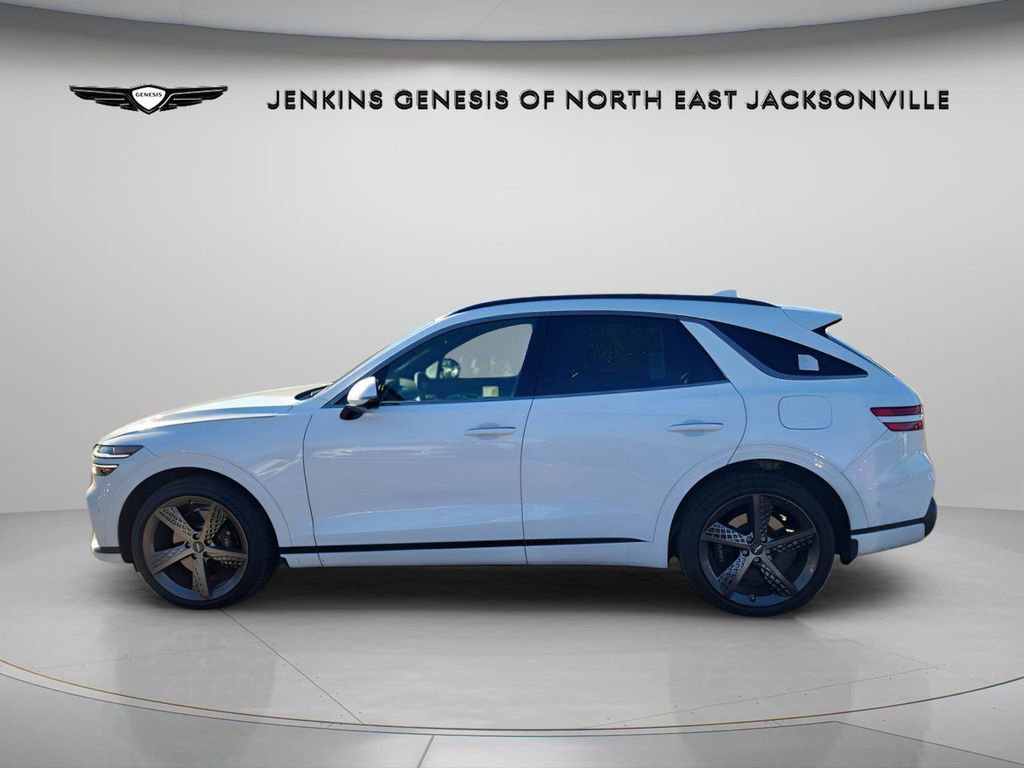 Used 2025 Genesis GV70 2.5T Sport Prestige w/ Sport Prestige Package image 2