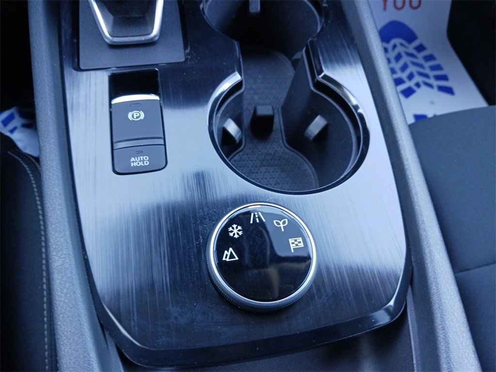 Used 2023 Nissan Rogue S image 24