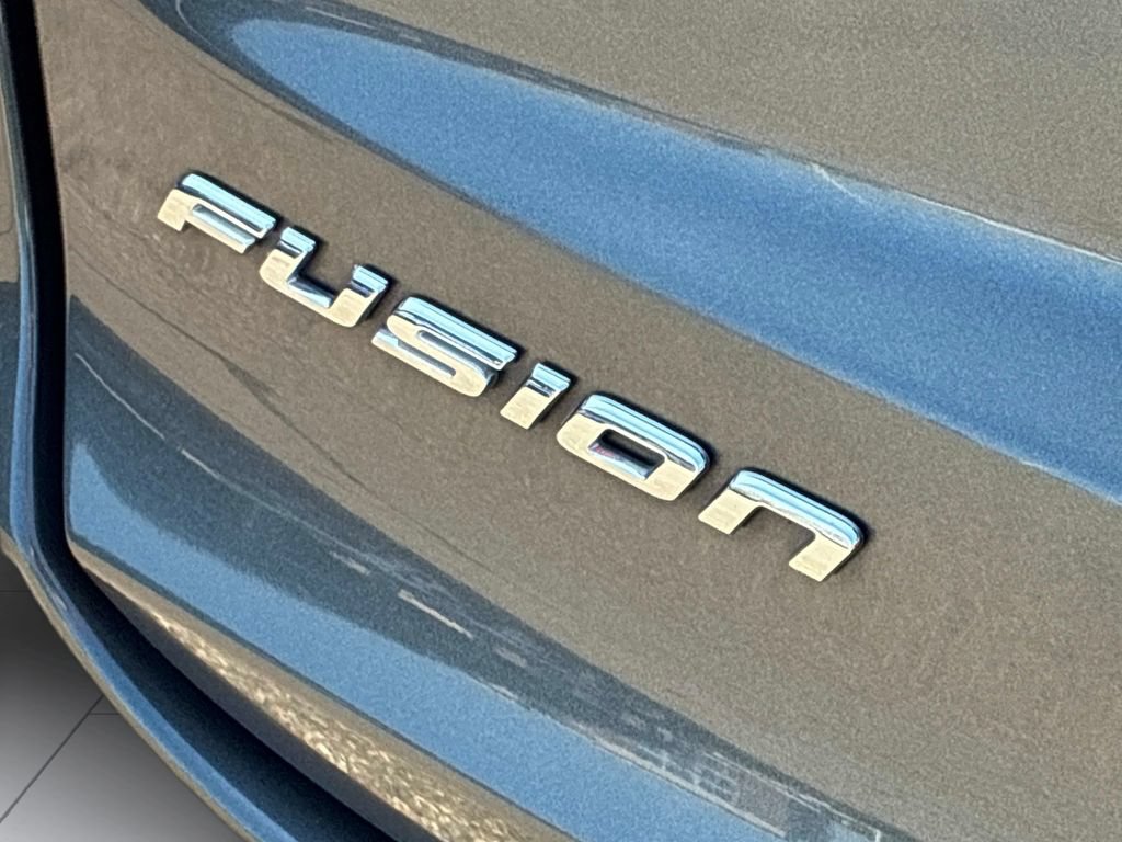 Used 2020 Ford Fusion SE FWD image 17