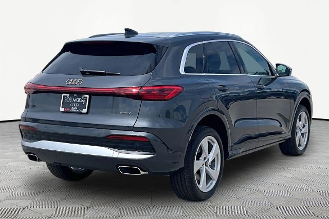 New 2026 Audi Q5 Premium Plus AWD/4WD image 2