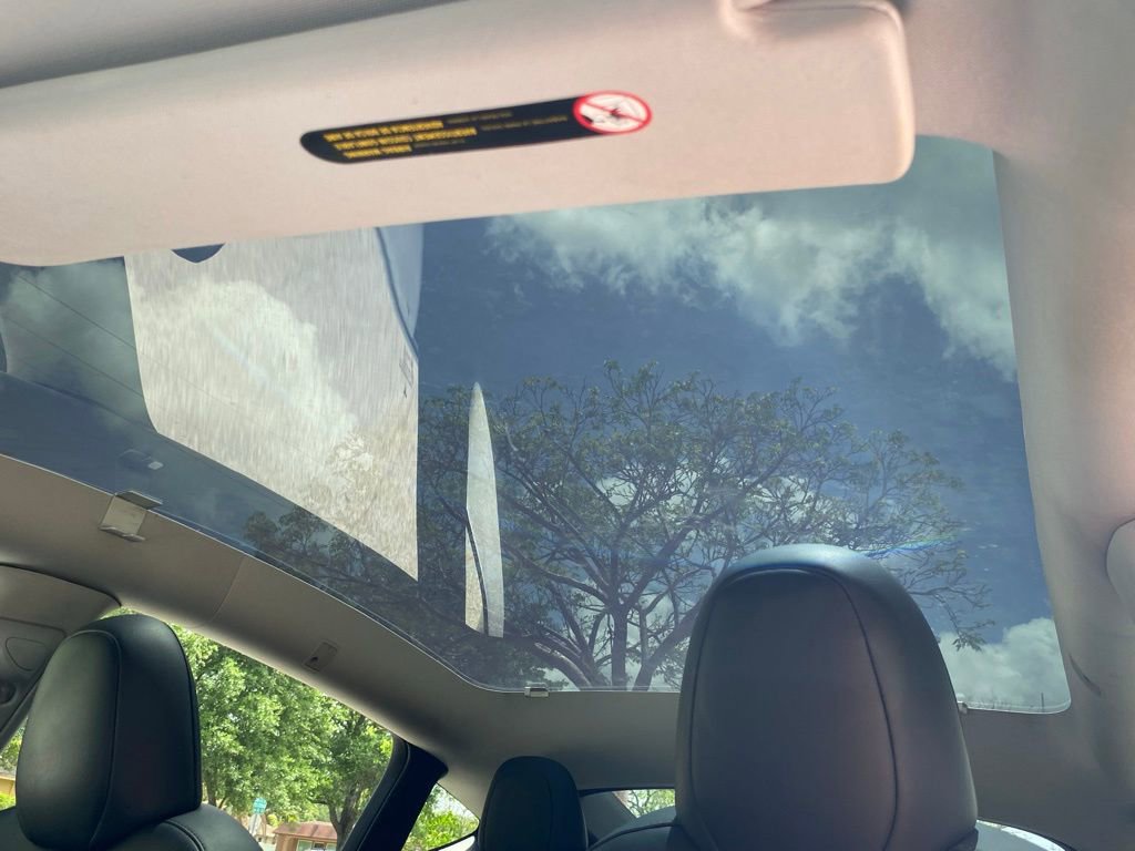 Used 2023 Tesla Model Y Long Range image 19