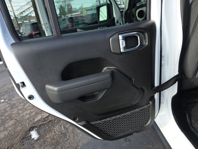 Used 2024 Jeep Wrangler Willys image 32