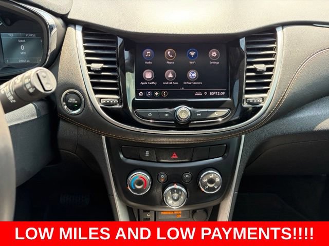 Used 2021 Chevrolet Trax LT w/ LT Convenience Package FWD image 22