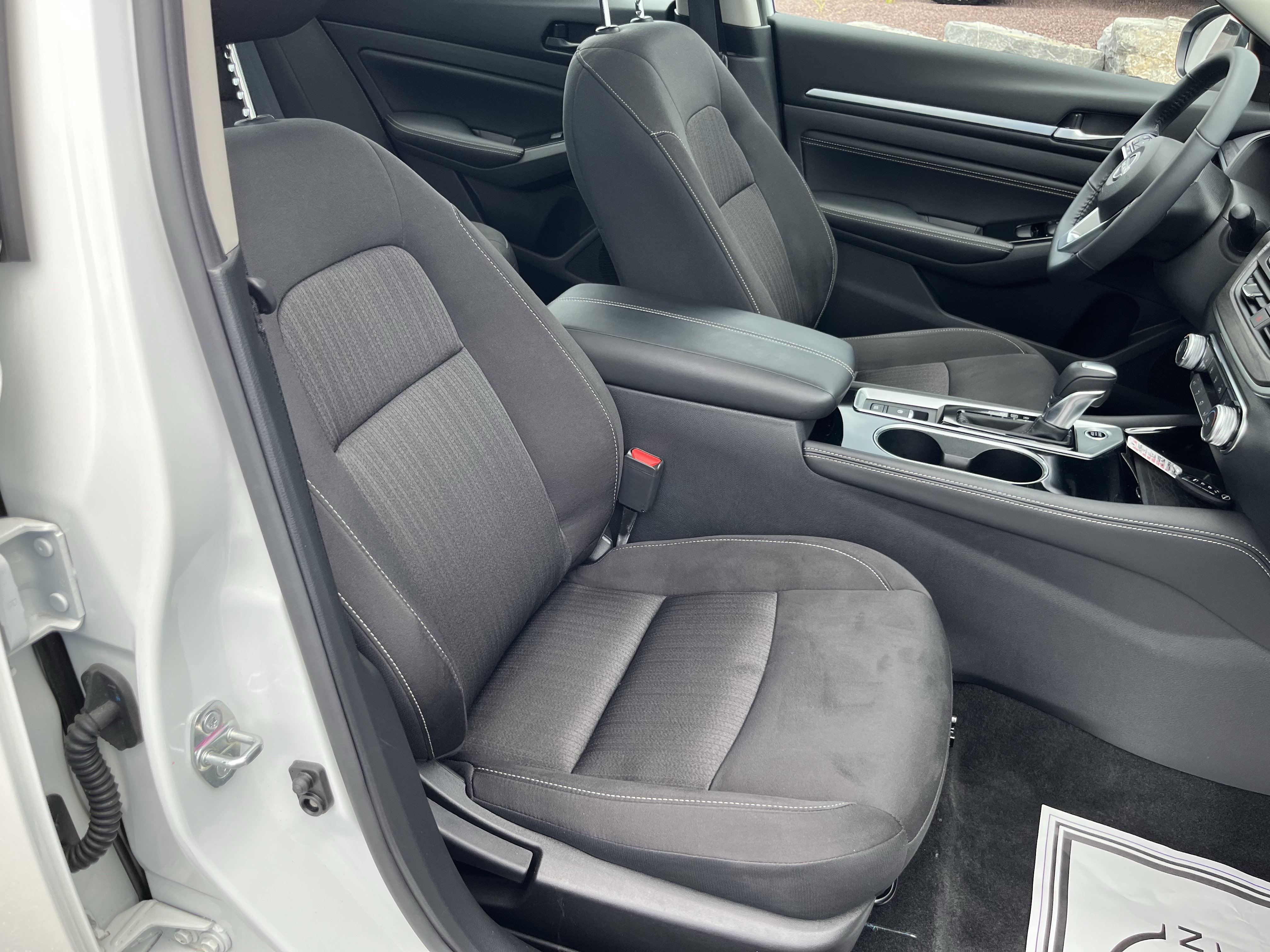 Used 2023 Nissan Altima 2.5 SV w/ SV Premium Package AWD/4WD video 3
