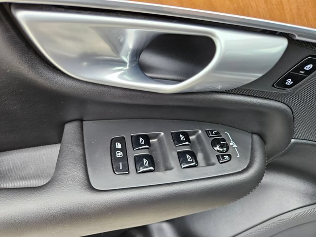 Certified 2024 Volvo XC90 T8 Plus w/ Protection Package Premier AWD/4WD image 21