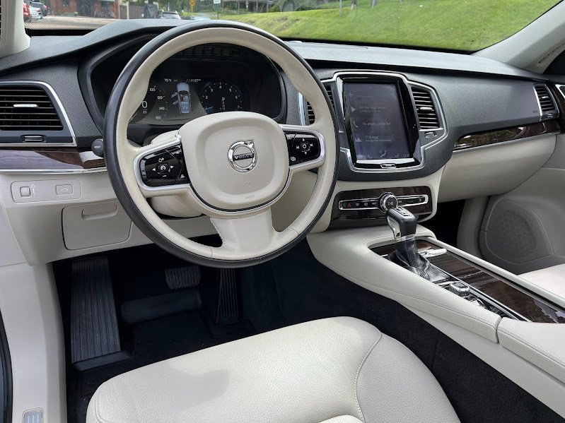 Used 2019 Volvo XC90 T6 Momentum w/ Protection Package Premier image 10
