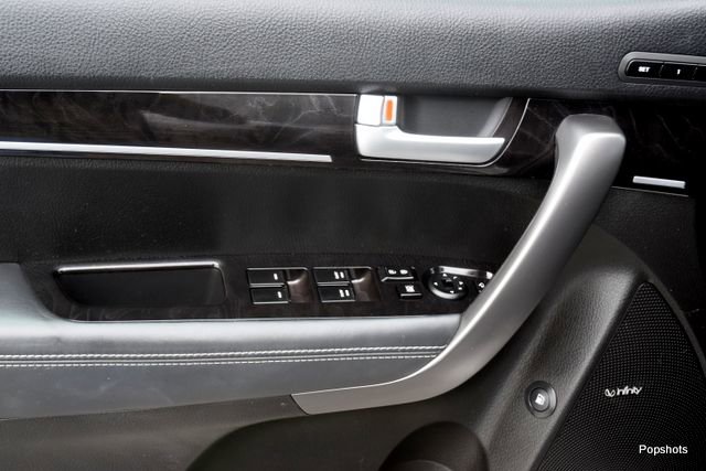 Used 2015 Kia Sorento SX image 9