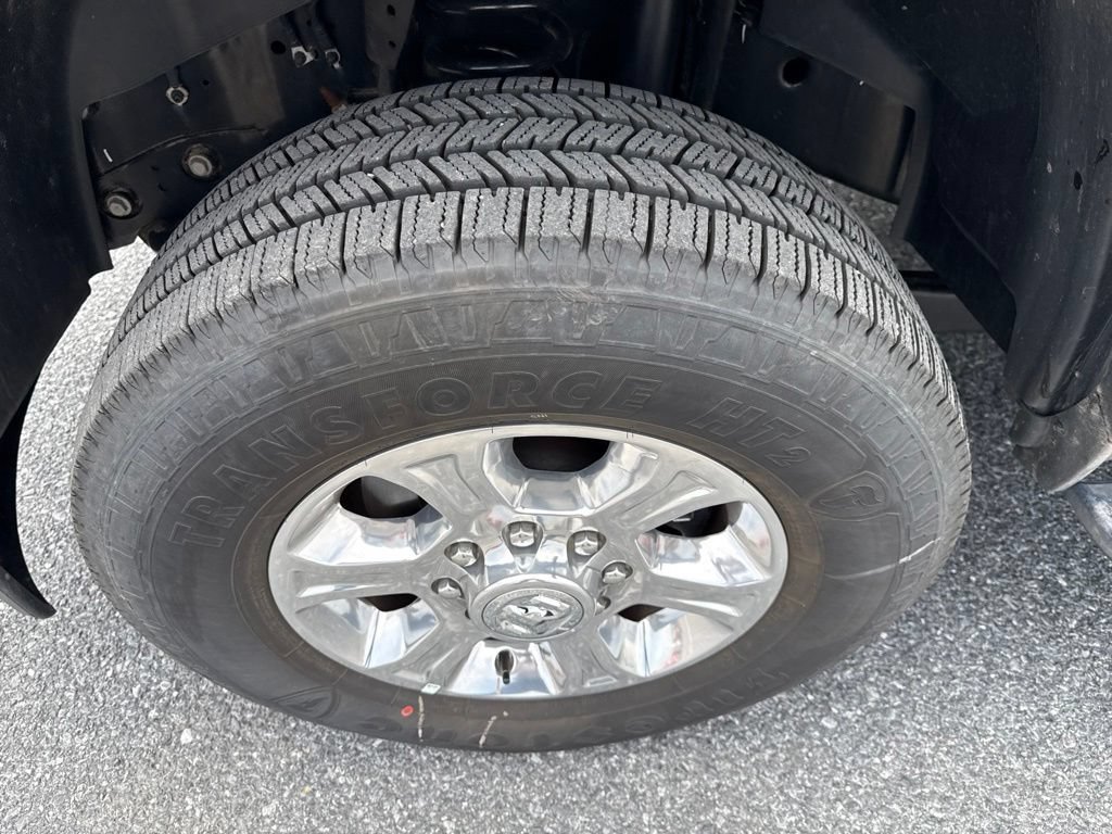 Used 2026 RAM 2500 Big Horn AWD/4WD image 3