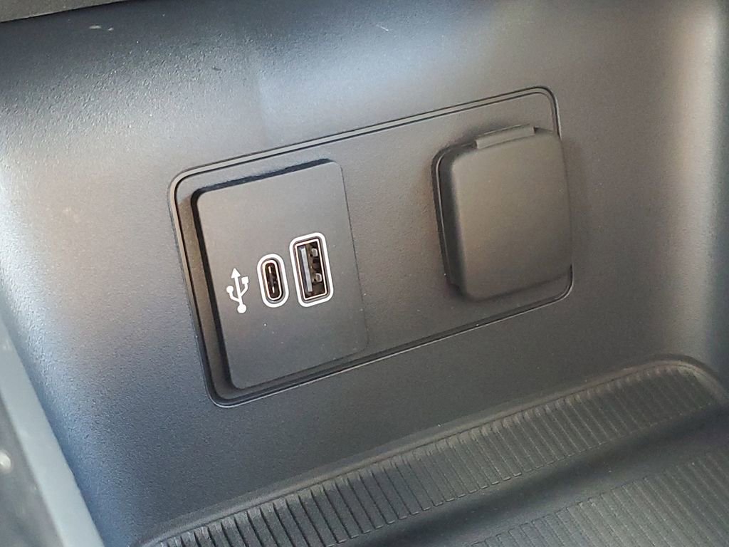 New 2026 Ford Explorer Active AWD/4WD image 19