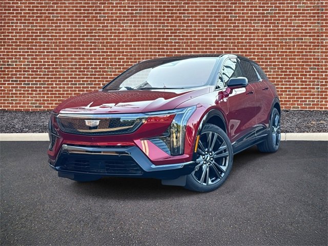 New 2025 Cadillac Optiq Sport 2