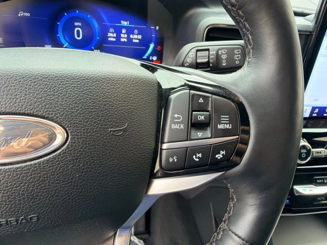 Used 2022 Ford Explorer Platinum w/ Equipment Group 601A AWD/4WD image 30