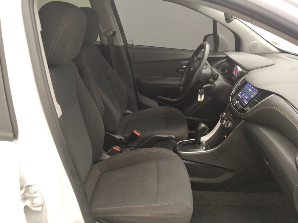 Used 2020 Chevrolet Trax LS w/ Tint and Cruise Package FWD image 21