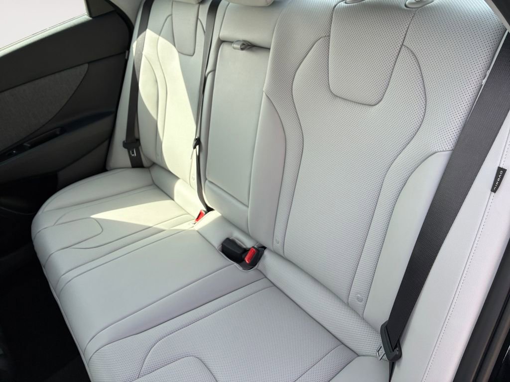 New 2026 Hyundai Elantra Limited image 13