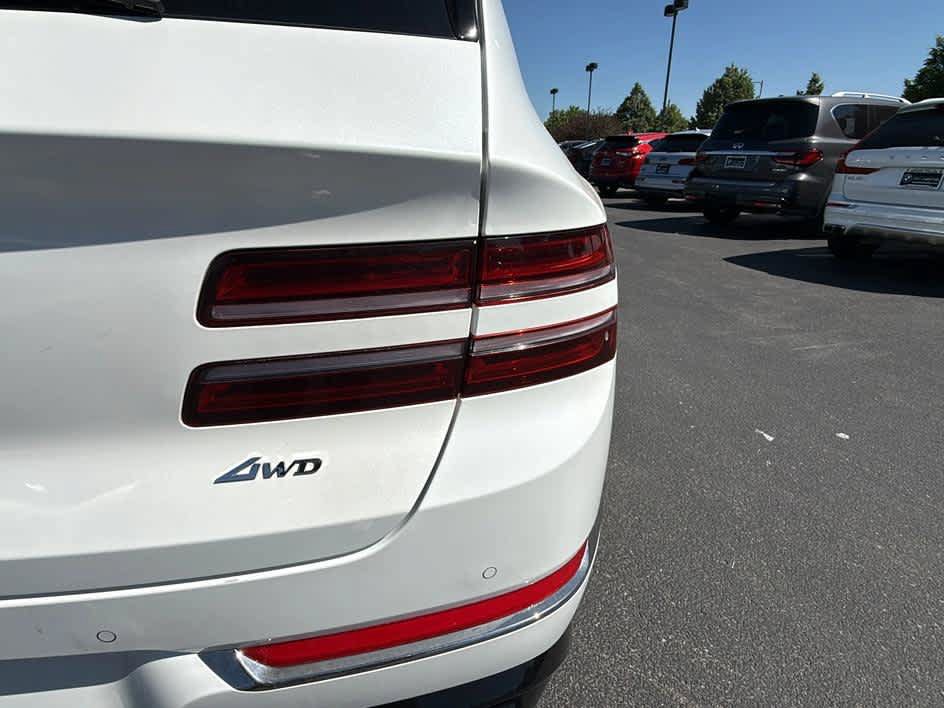 Used 2024 Genesis GV80 2.5T AWD/4WD image 14