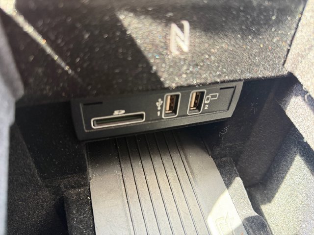 Used 2019 Mercedes-Benz S 560 Sedan image 6