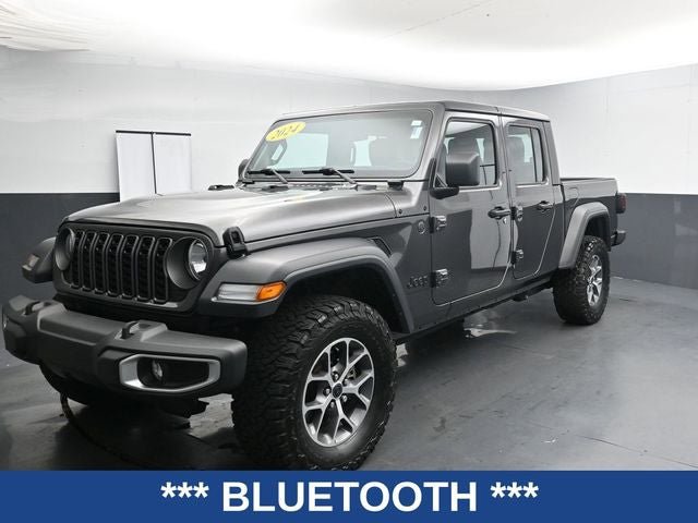 Used 2024 Jeep Gladiator Sport AWD/4WD image 6