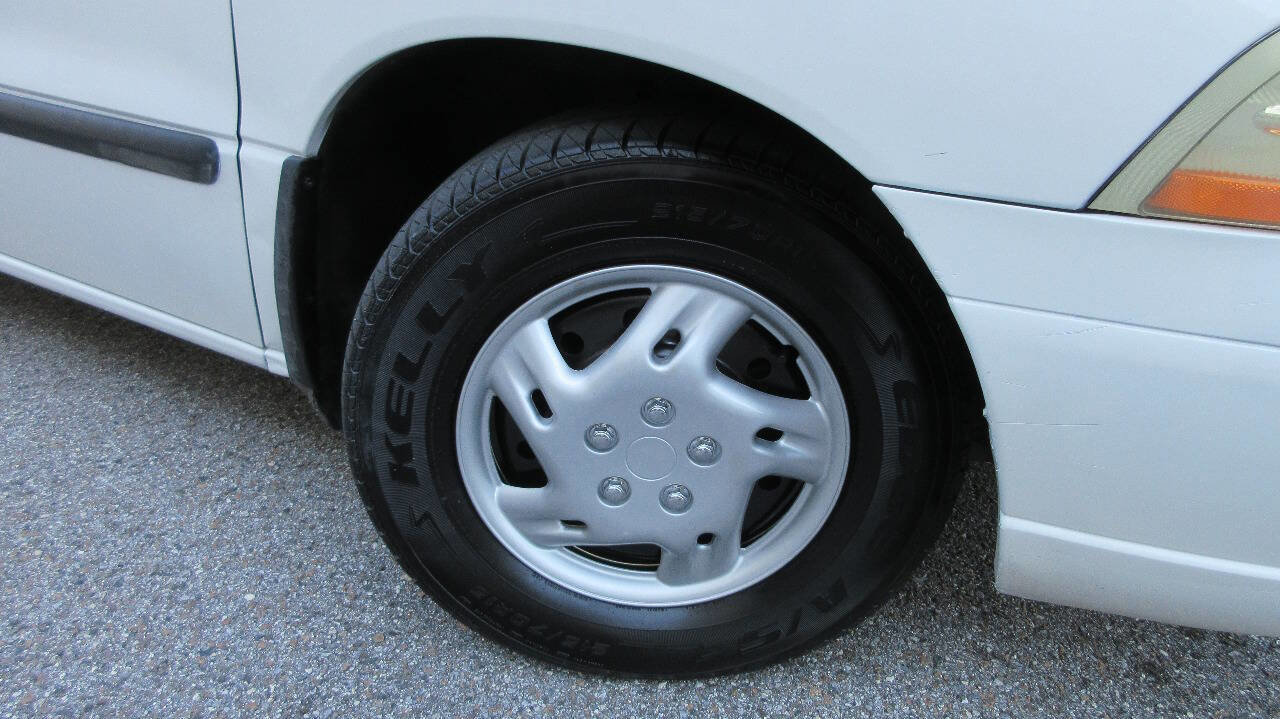 Used 2002 Ford Windstar LX image 39