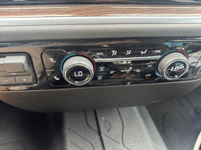Used 2025 Chevrolet Silverado 1500 LT RWD image 17