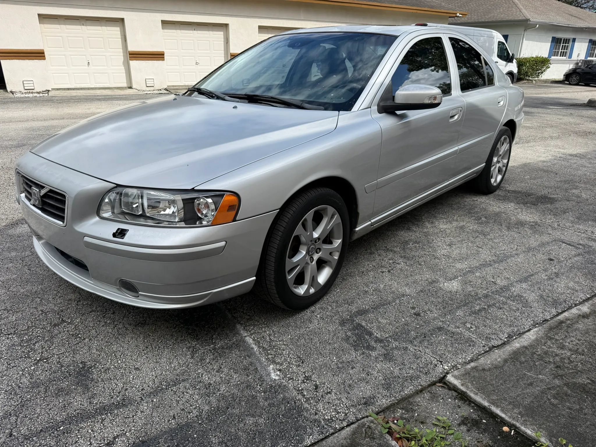 Used 2009 Volvo S60 2.5T FWD image 1
