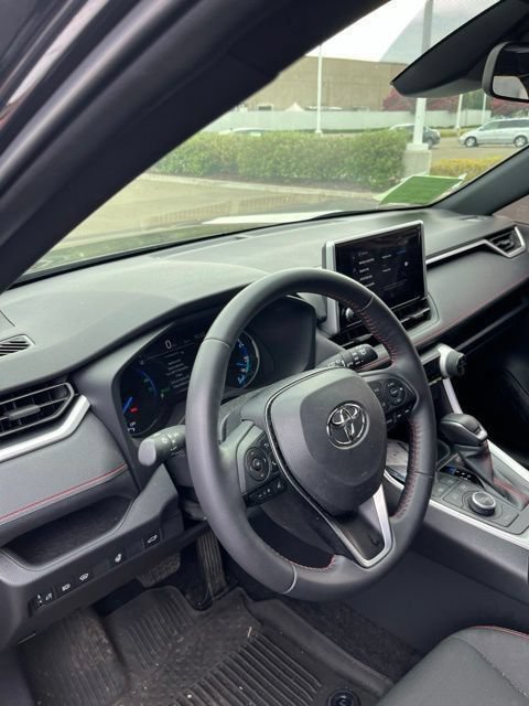 Used 2024 Toyota RAV4 SE w/ Weather & Moonroof Package AWD/4WD image 13