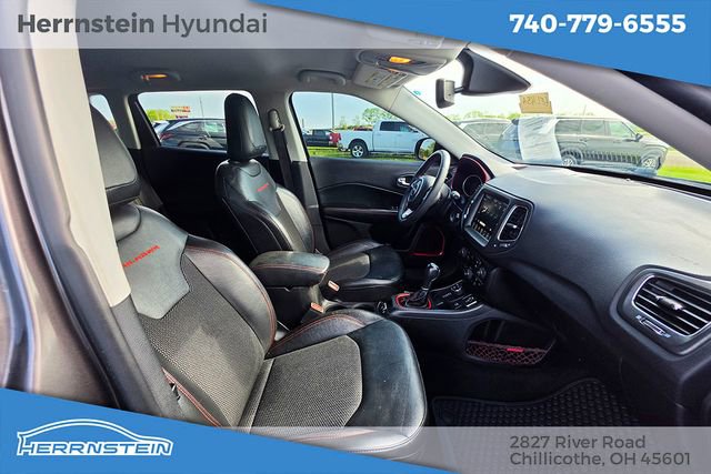Used 2021 Jeep Compass Trailhawk AWD/4WD image 25