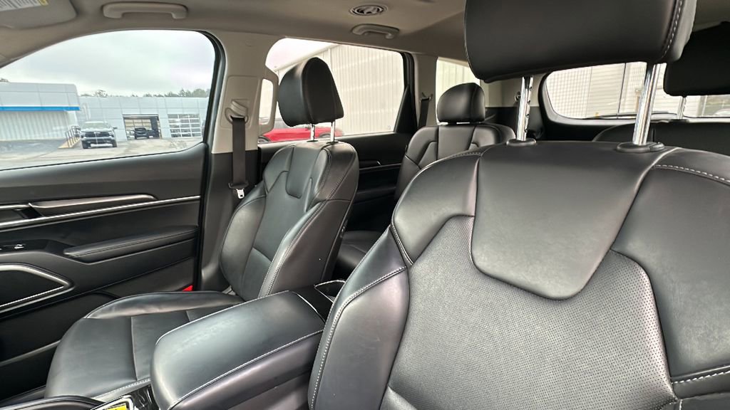 Used 2024 Kia Telluride S w/ S Sunroof Package image 12