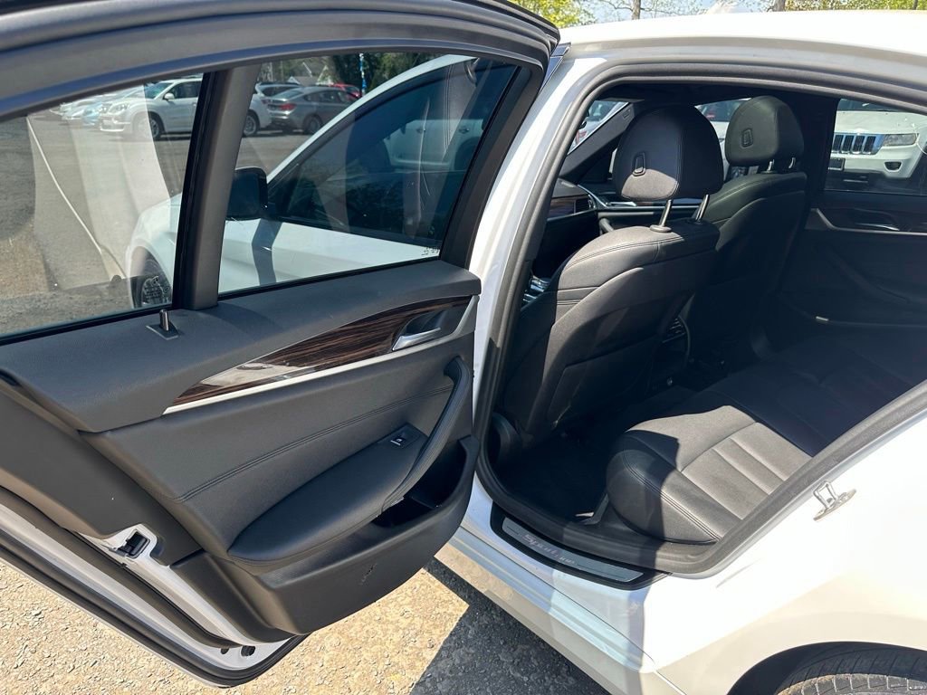 Used 2019 BMW 530i xDrive w/ Convenience Package AWD/4WD image 26