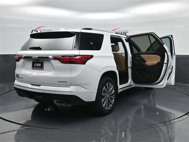Used 2022 Chevrolet Traverse Premier image 35