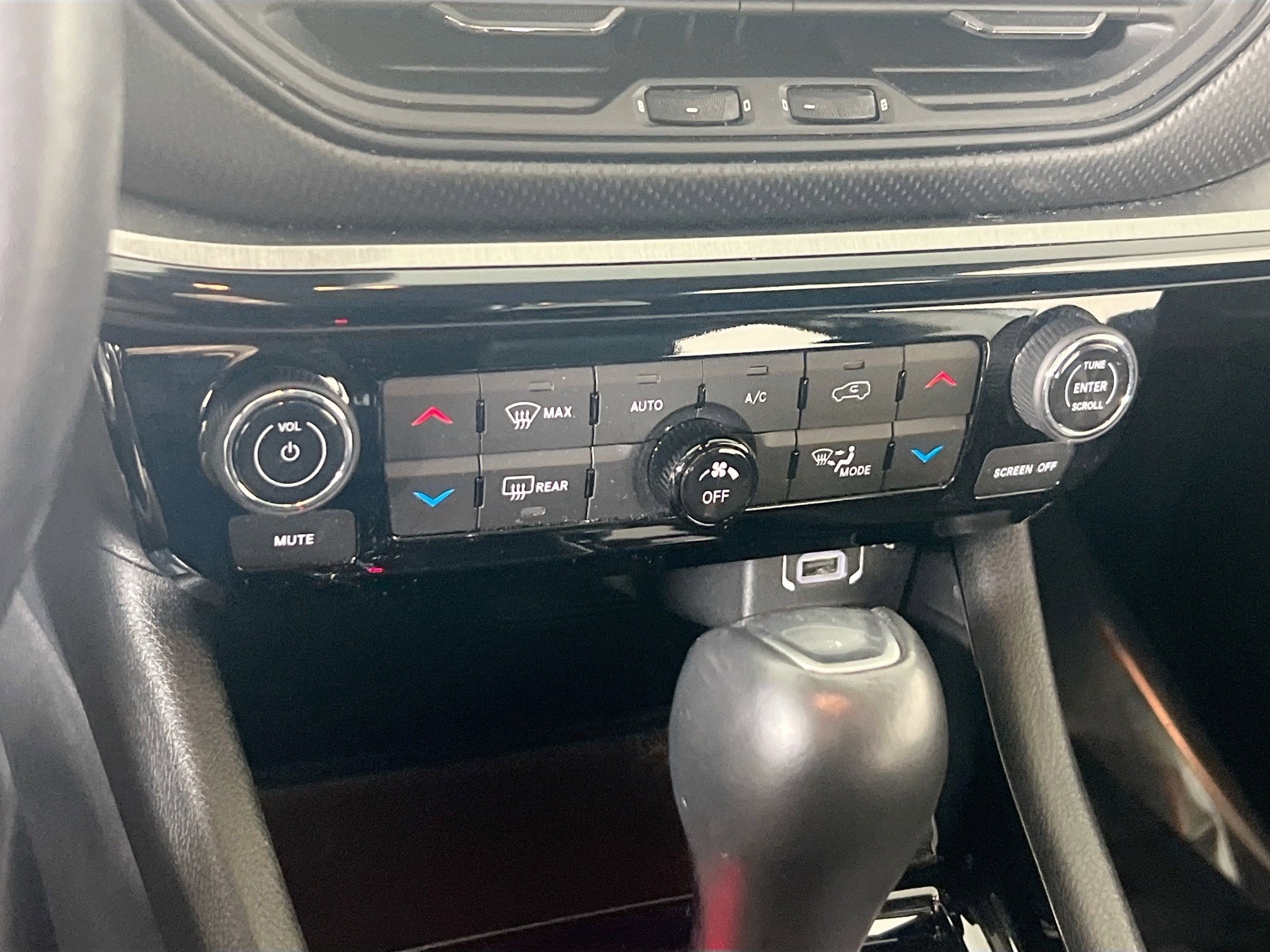 Used 2022 Jeep Compass Trailhawk w/ Trailhawk Convenience Group image 15