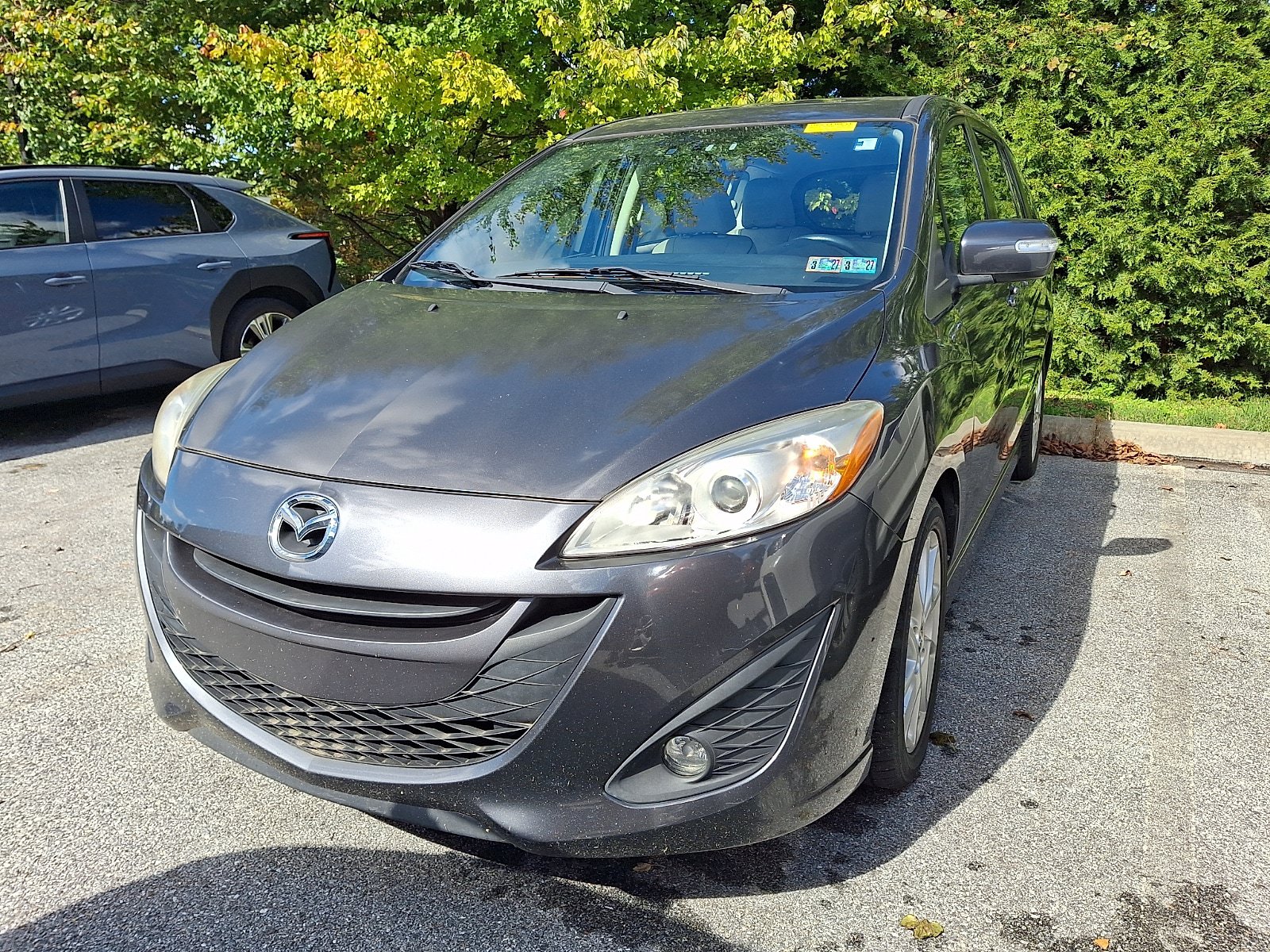 Used 2015 MAZDA MAZDA5 Grand Touring FWD image 2